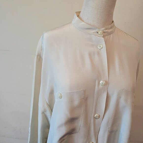Jacqueline Ferrar - Vintage 100% Silk Mandarin Collar Blouse in a Cream White - Picture 2 of 11